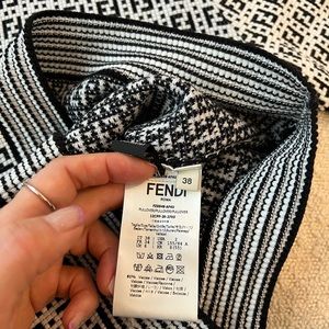 FF motif jacquard short sleeve sweater